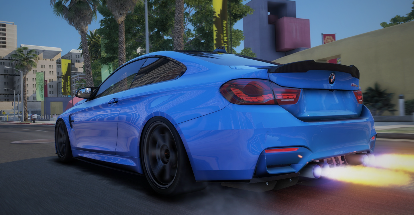 BMW M4 CS